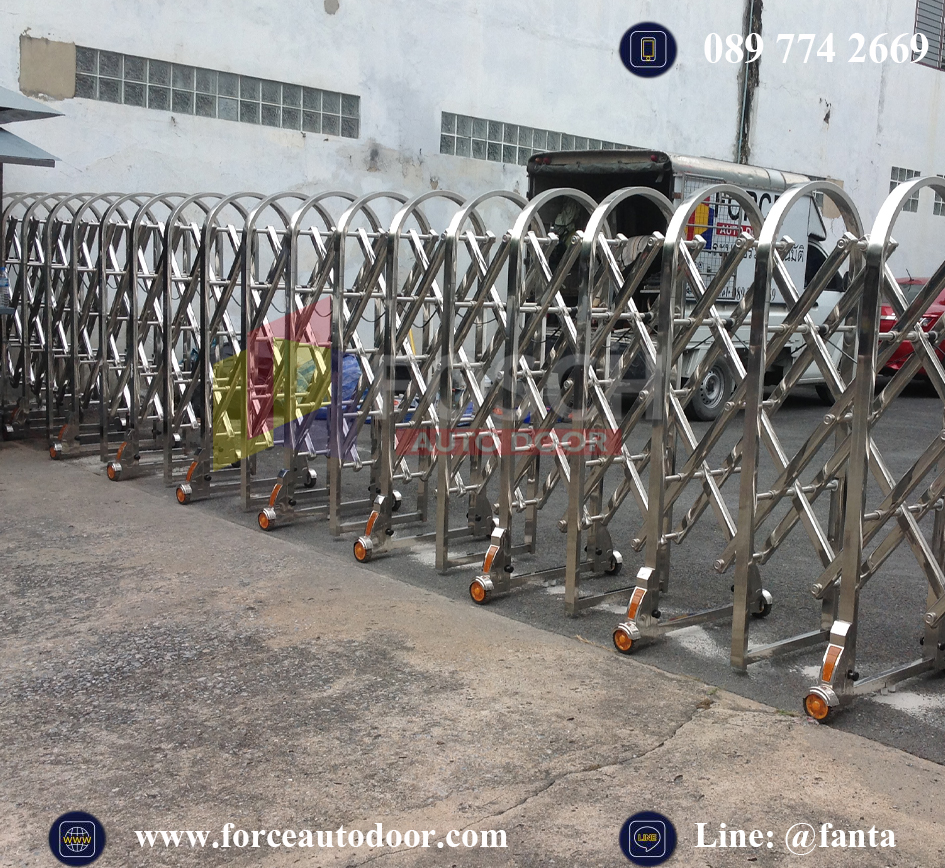 ประตูเลื่อนพับเก็บ Folding Gate
